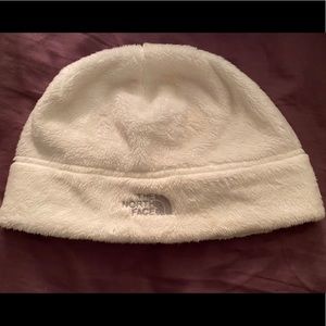 White fleece North Face hat